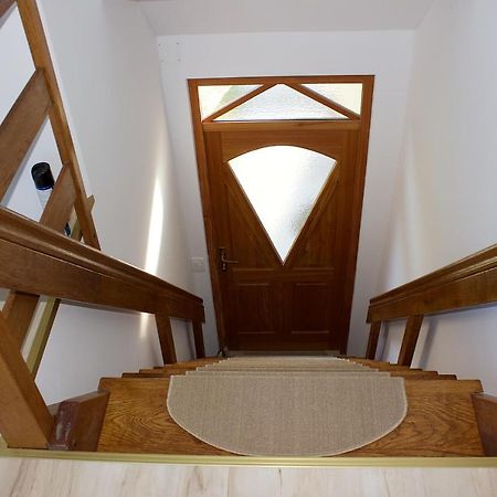 Malina Apartment Vransko Bagian luar foto