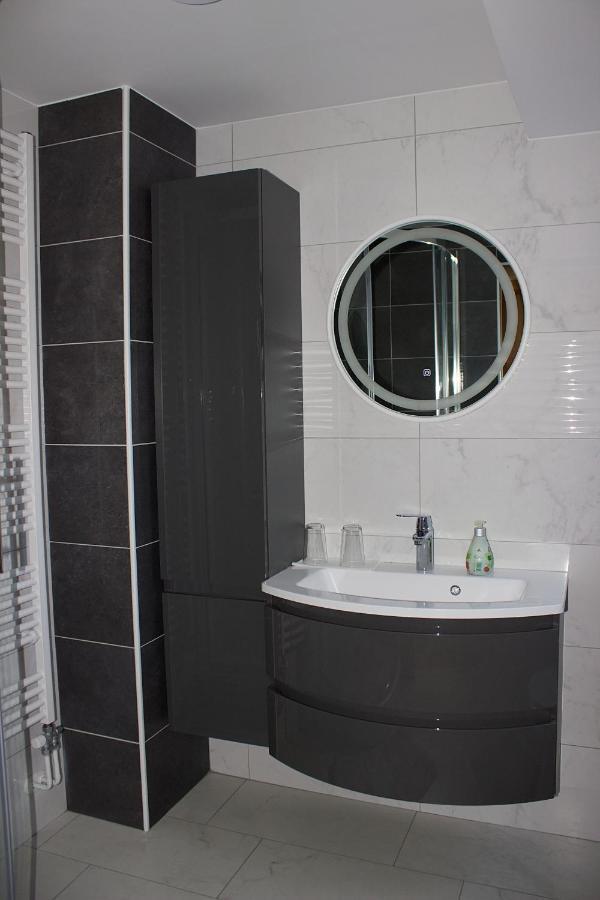 Malina Apartment Vransko Bagian luar foto
